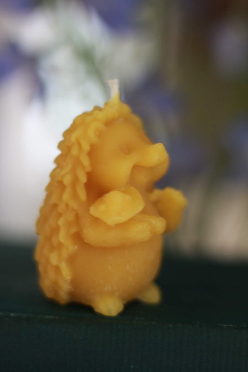 Hedgehog Beeswax Candle - The Buzzy Bee Co.